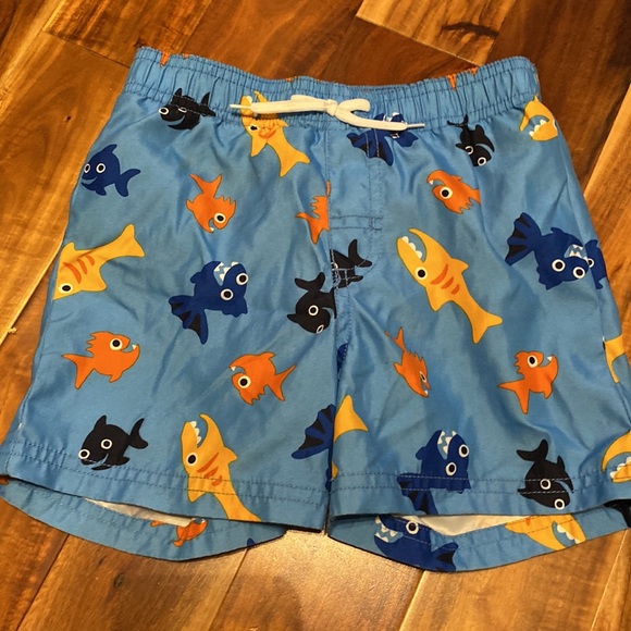Boy’s Size 3 Gymboree Swimming Bundle: Shorts with Fish & Surfboard Rashguard - Picture 2 of 7